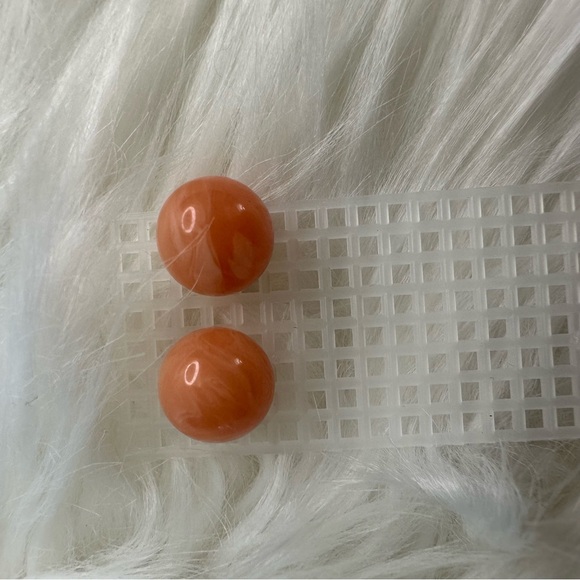 Vintage AVON Coral “Marble” Fashion Pierced Earrings - Picture 2 of 7